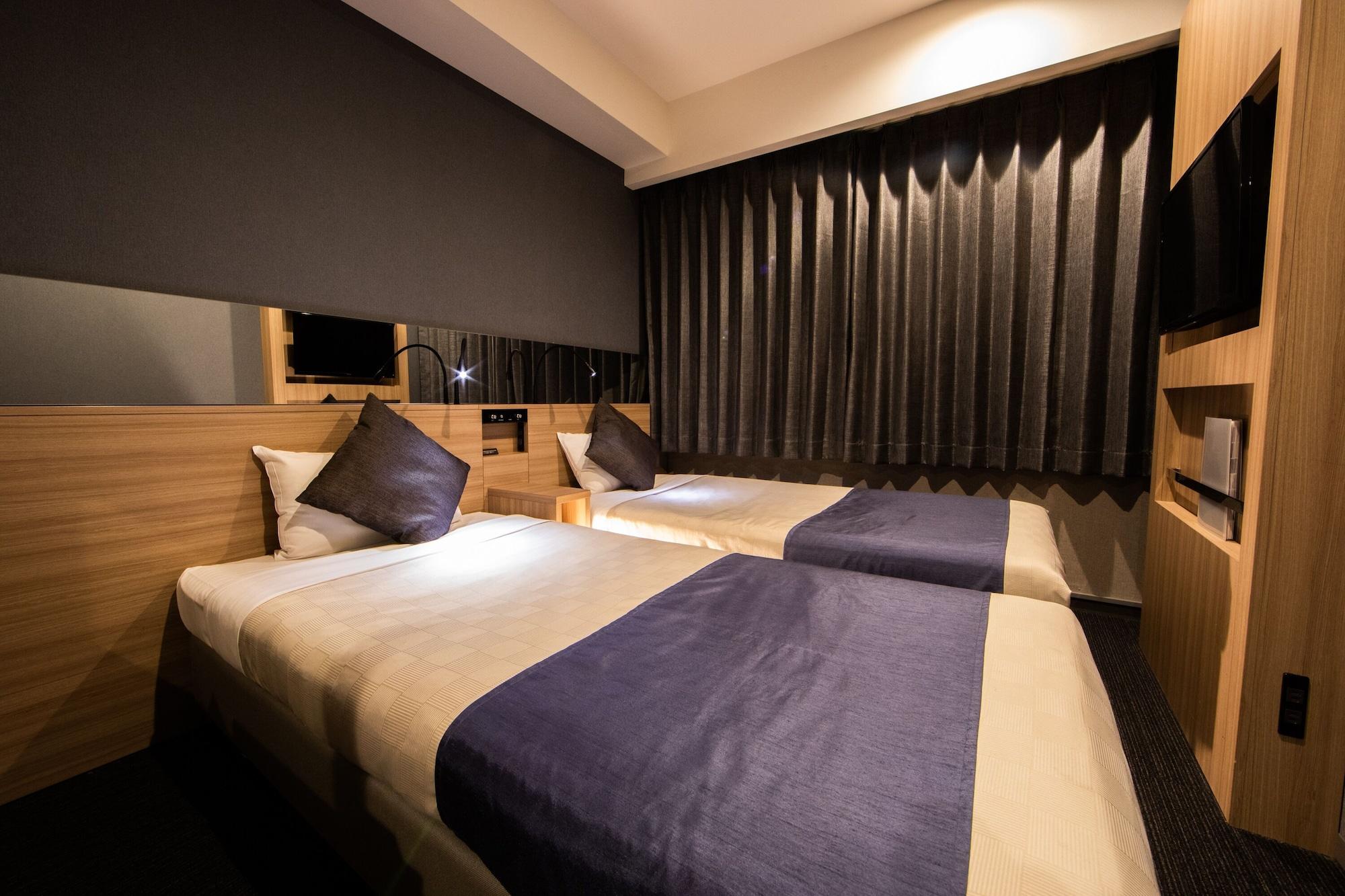 Quintessa Hotel Osaka Shinsaibashi Comic & Books Екстериор снимка