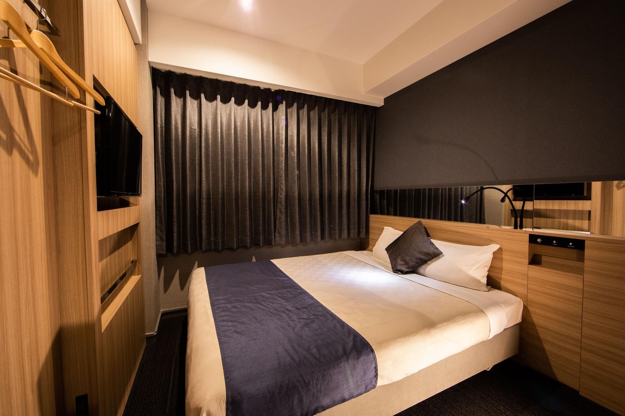 Quintessa Hotel Osaka Shinsaibashi Comic & Books Екстериор снимка